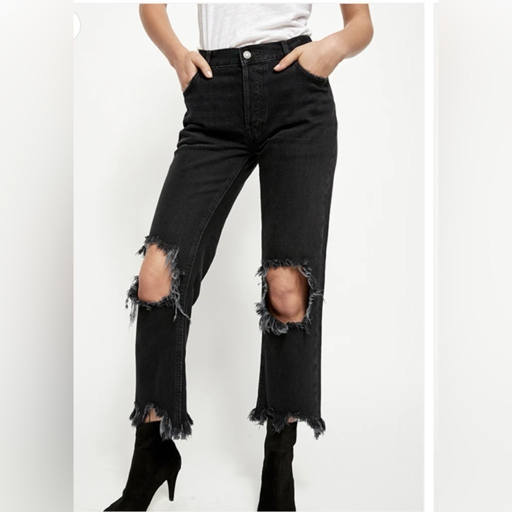 FREE PEOPLE: DISTRESSED BLACK MAGGIE JEANS SIZE 26